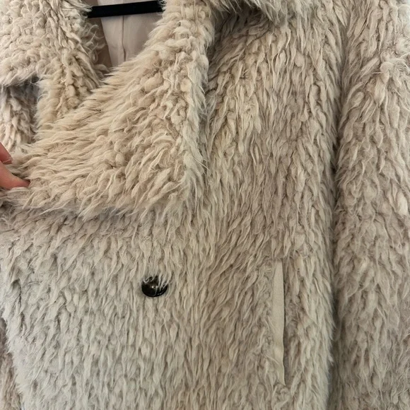 Anthropologie Women's Beige Faux Shearling Jacket - Picture 6 of 7